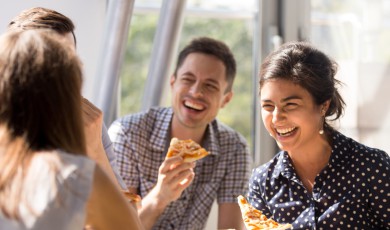 Voel je verbonden met je organisatie en collega's